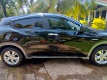 https://riyasewana.com/uploads/honda-vezel-822165173.jpg