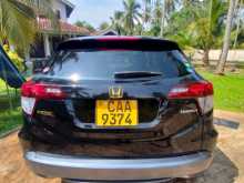 https://riyasewana.com/uploads/honda-vezel-8221651994.jpg