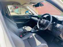 https://riyasewana.com/uploads/honda-vezel-9100439924.jpg