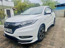 https://riyasewana.com/uploads/honda-vezel-910074624013.jpg