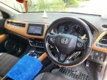 https://riyasewana.com/uploads/honda-vezel-9163513644.jpg