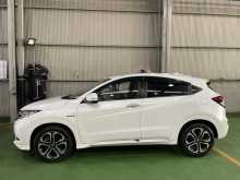 https://riyasewana.com/uploads/honda-vezel-9173056182.jpg
