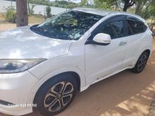 https://riyasewana.com/uploads/honda-vezel-black-1950016645.jpg