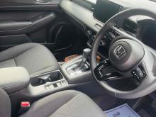 https://riyasewana.com/uploads/honda-vezel-e-1417075424172.jpg