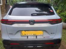 https://riyasewana.com/uploads/honda-vezel-e-hev-2025-240131312442.jpg