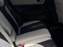 https://riyasewana.com/uploads/honda-vezel-ehev-13122618656.jpg