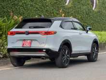 https://riyasewana.com/uploads/honda-vezel-ehev-15143045504.jpg