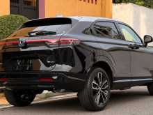 https://riyasewana.com/uploads/honda-vezel-ehev-2712292884.jpg