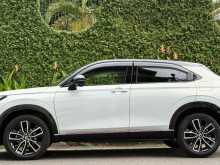 https://riyasewana.com/uploads/honda-vezel-ehev-27125048933.jpg
