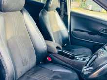 https://riyasewana.com/uploads/honda-vezel-electric-12143447104.jpg
