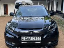 https://riyasewana.com/uploads/honda-vezel-g-197235217575.jpg