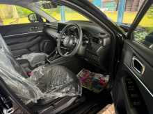 https://riyasewana.com/uploads/honda-vezel-hev-26132548796.jpg