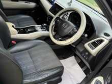 https://riyasewana.com/uploads/honda-vezel-ivory-1910530522052.jpg