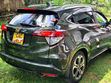 https://riyasewana.com/uploads/honda-vezel-leather-111029596951.jpg