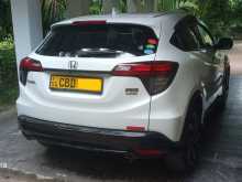 https://riyasewana.com/uploads/honda-vezel-led-16120702613.jpg