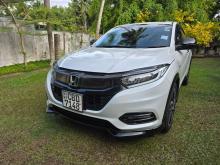 https://riyasewana.com/uploads/honda-vezel-led-272137356976.jpg