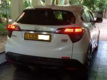 https://riyasewana.com/uploads/honda-vezel-led-28112225534.jpg