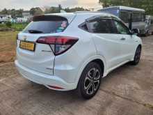 https://riyasewana.com/uploads/honda-vezel-oange-311451064623.jpg
