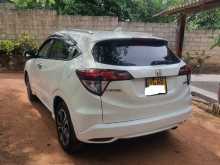 https://riyasewana.com/uploads/honda-vezel-orange-1103450123.jpg