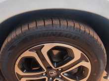 https://riyasewana.com/uploads/honda-vezel-orange-1103450245.jpg