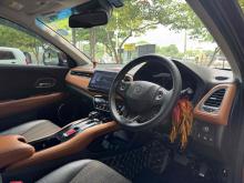 https://riyasewana.com/uploads/honda-vezel-orange-139362424341.jpg