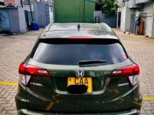 https://riyasewana.com/uploads/honda-vezel-orange-141014096242.jpg
