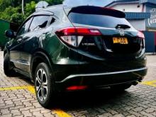 https://riyasewana.com/uploads/honda-vezel-orange-141014096564.jpg