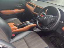 https://riyasewana.com/uploads/honda-vezel-orange-1410322322193.jpg