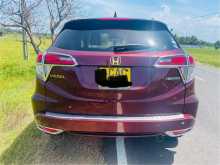 https://riyasewana.com/uploads/honda-vezel-orange-168415222602.jpg