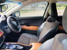 https://riyasewana.com/uploads/honda-vezel-orange-1914334517965.jpg
