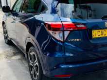 https://riyasewana.com/uploads/honda-vezel-orange-2014-111211012353.jpg