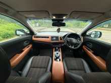 https://riyasewana.com/uploads/honda-vezel-orange-2014-117033512944.jpg