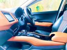 https://riyasewana.com/uploads/honda-vezel-orange-2014-1921254912843.jpg
