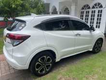 https://riyasewana.com/uploads/honda-vezel-orange-2014-213354912082.jpg