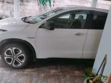 https://riyasewana.com/uploads/honda-vezel-orange-2014-227290412042.jpg
