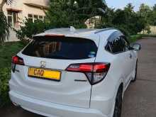 https://riyasewana.com/uploads/honda-vezel-orange-2016-621392512912.jpg
