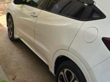 https://riyasewana.com/uploads/honda-vezel-orange-21332586346.jpg