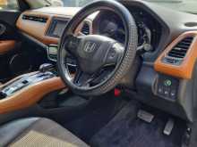 https://riyasewana.com/uploads/honda-vezel-orange-241358014523.jpg