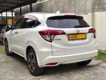 https://riyasewana.com/uploads/honda-vezel-orange-241358014932.jpg