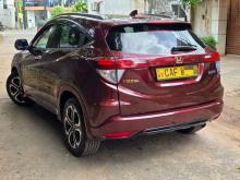 https://riyasewana.com/uploads/honda-vezel-orange-251227376046.jpg