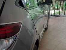 https://riyasewana.com/uploads/honda-vezel-orange-2711020417706.jpg