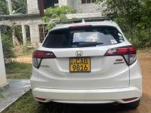 https://riyasewana.com/uploads/honda-vezel-orange-290302524691.jpg