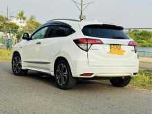 https://riyasewana.com/uploads/honda-vezel-orange-2919400322783.jpg