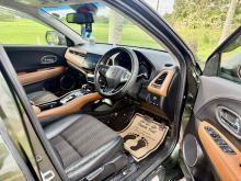 https://riyasewana.com/uploads/honda-vezel-orange-297491124611.jpg
