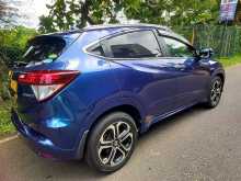 https://riyasewana.com/uploads/honda-vezel-orange-301343114403.jpg