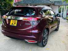 https://riyasewana.com/uploads/honda-vezel-orange-3013553422832.jpg
