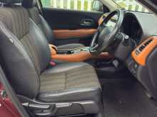 https://riyasewana.com/uploads/honda-vezel-orange-32024364593.jpg