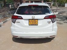 https://riyasewana.com/uploads/honda-vezel-orange-41215496564.jpg