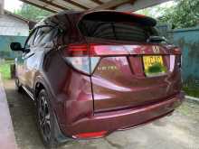 https://riyasewana.com/uploads/honda-vezel-orange-6162933182.jpg