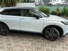 Honda Vezel Play Moonroof 2024 SUV